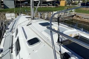 Dolce Vita 41ft Hunter Yacht For Sale