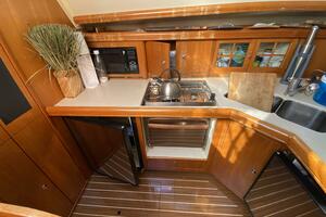 Dolce Vita 41ft Hunter Yacht For Sale