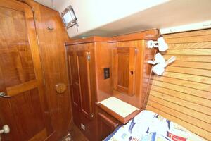 Kindred Spirit 43ft Morgan Yacht For Sale
