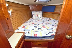 Kindred Spirit 43ft Morgan Yacht For Sale