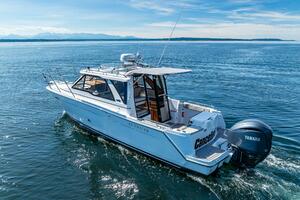 Cancelled  30ft Cutwater Yacht For Sale