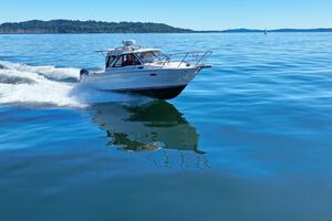 Cancelled  30ft Cutwater Yacht For Sale