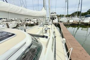 Starlight 46ft Outbound Yacht For Sale