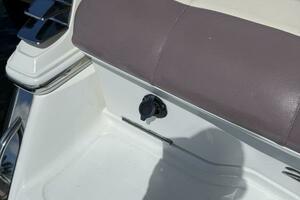 30ft Cobalt Yacht For Sale