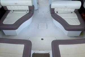 30ft Cobalt Yacht For Sale