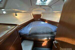 1998 Beneteau Oceanis 381 thumbnail 47