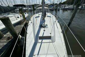 1998 Beneteau Oceanis 381 thumbnail 10