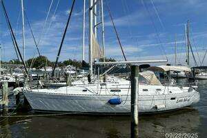 1998 Beneteau Oceanis 381 thumbnail 2