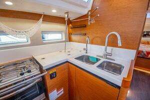 2022 Jeanneau Sun Odyssey 440 thumbnail 36