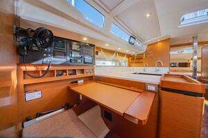 2022 Jeanneau Sun Odyssey 440 thumbnail 22