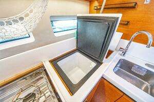 2022 Jeanneau Sun Odyssey 440 thumbnail 34