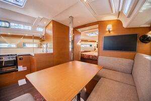 2022 Jeanneau Sun Odyssey 440 thumbnail 44