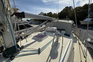 VIA 40ft Caliber Yacht For Sale