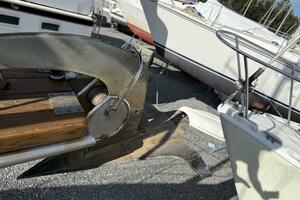 VIA 40ft Caliber Yacht For Sale