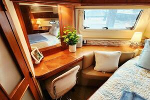 La Vita Bella 44ft Cruisers Yachts Yacht For Sale