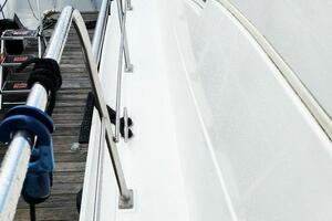 La Vita Bella 44ft Cruisers Yachts Yacht For Sale