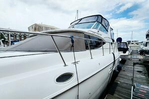 La Vita Bella 44ft Cruisers Yachts Yacht For Sale