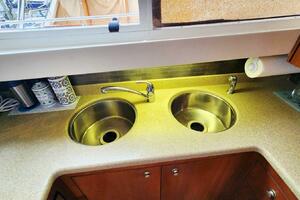 La Vita Bella 44ft Cruisers Yachts Yacht For Sale