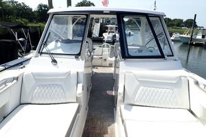32ft World Cat Yacht For Sale
