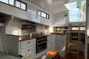 INTEGRITY 32ft Classic Yacht For Sale