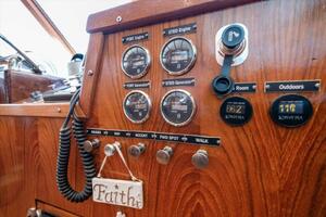 56ft Matthews Yacht For Sale