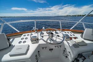 56ft Matthews Yacht For Sale