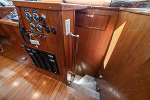 56ft Matthews Yacht For Sale