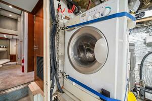 56ft Matthews Yacht For Sale