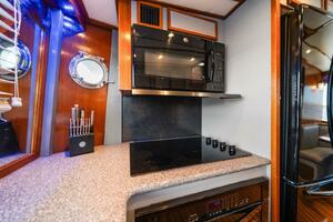 56ft Matthews Yacht For Sale
