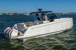 2025 Pardo Yachts 38 thumbnail 4