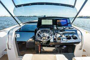 2025 Pardo Yachts 38 thumbnail 19