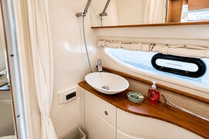 LIL LEE 35ft Sea Ray Yacht For Sale