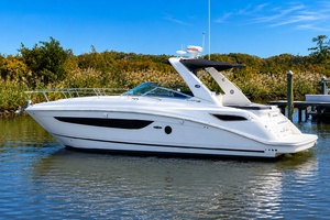 LIL LEE 35ft Sea Ray Yacht For Sale