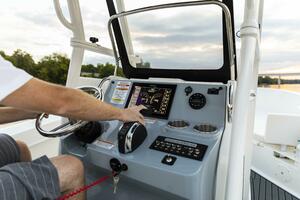 22ft Bayliner Yacht For Sale