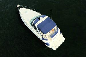 37ft Cruisers Yachts Yacht For Sale