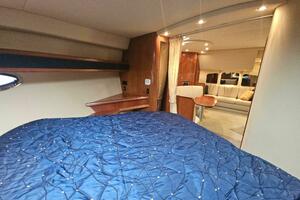 37ft Cruisers Yachts Yacht For Sale
