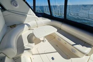 37ft Cruisers Yachts Yacht For Sale
