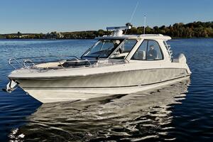 38FT (11.58M) BOSTON WHALER yacht for sale