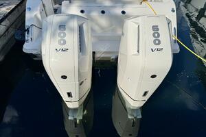 38ft Boston Whaler Yacht For Sale