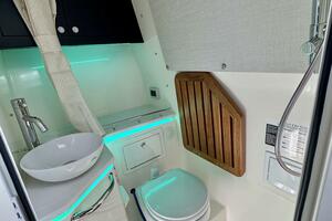 38ft Boston Whaler Yacht For Sale