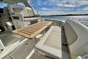 38ft Boston Whaler Yacht For Sale