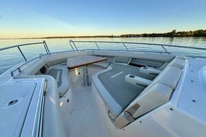 38FT (11.58M) BOSTON WHALER