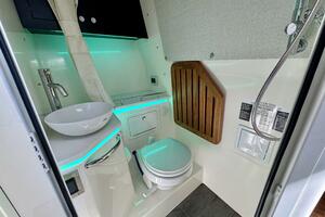 38ft Boston Whaler Yacht For Sale