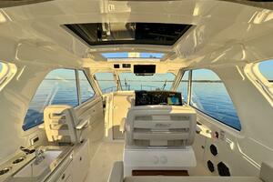38FT (11.58M) BOSTON WHALER