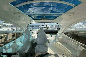 2003 Cruisers Yachts 540 Express thumbnail 13