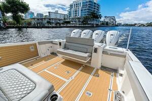 42FT (12.8M) PURSUIT
