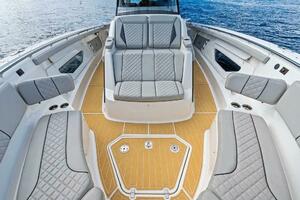 42FT (12.8M) PURSUIT