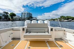42FT (12.8M) PURSUIT