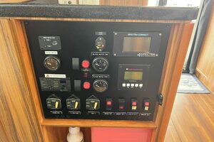 2019-aquila-44-power-9966247-20251002094841275-2.jpg