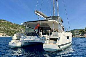 Hummingbird 2021 Fountaine Pajot Isla 40 Yacht For Sale in Dubrovnik 